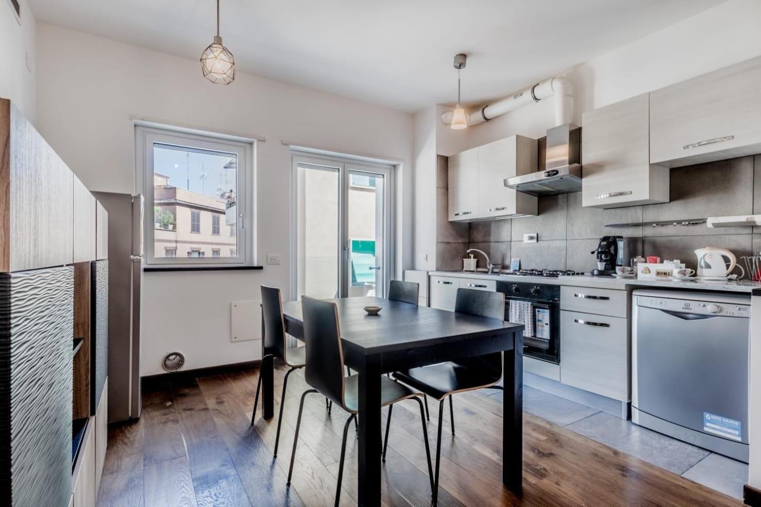 Monteverde Sunny Apartment ローマ エクステリア 写真